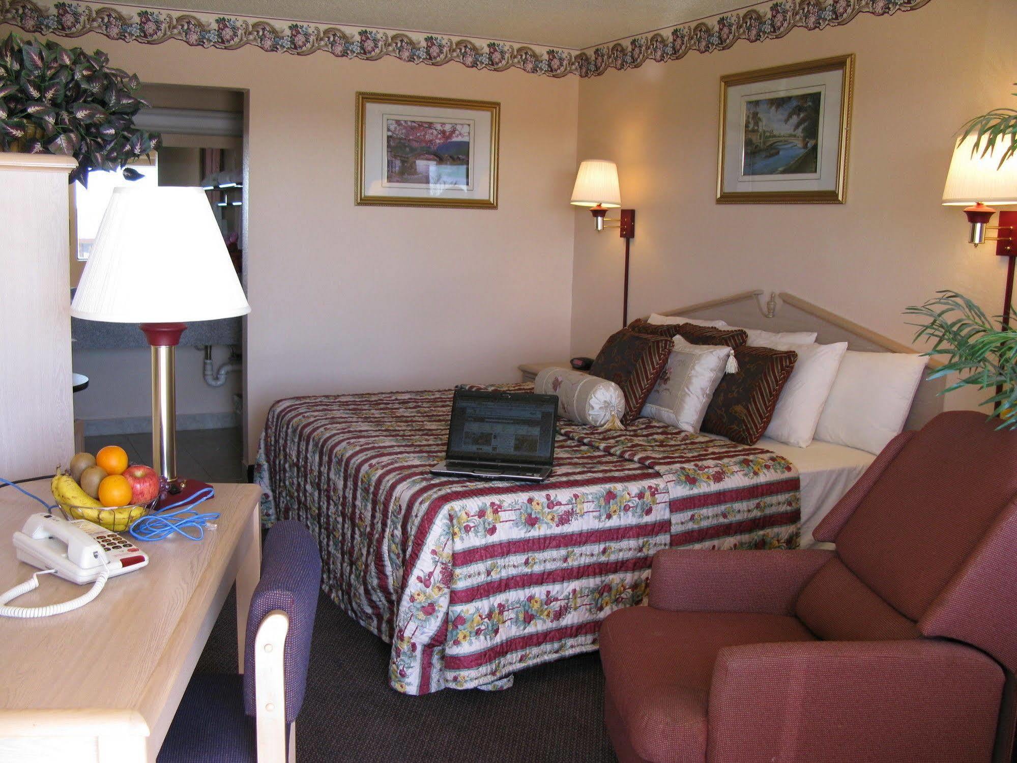 Seminole Inn